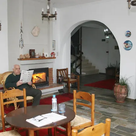 Iliahtides Hotel Amarynthos