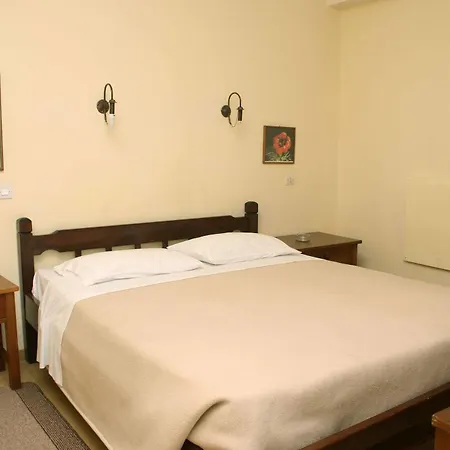 Iliahtides Hotel 3*